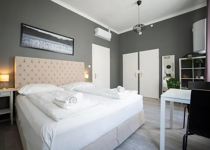 Bright ,cozy , central&cute studio in Vienna